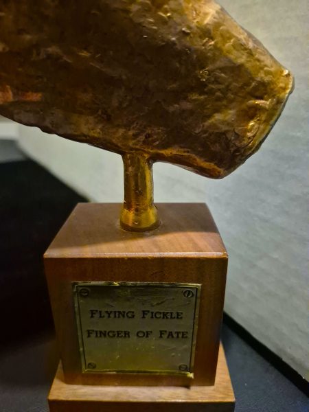 ROWAN & MARTIN'S LAUGH-IN FLYING FICKLE FINGER OF FATE AWARD '69 - Image 5